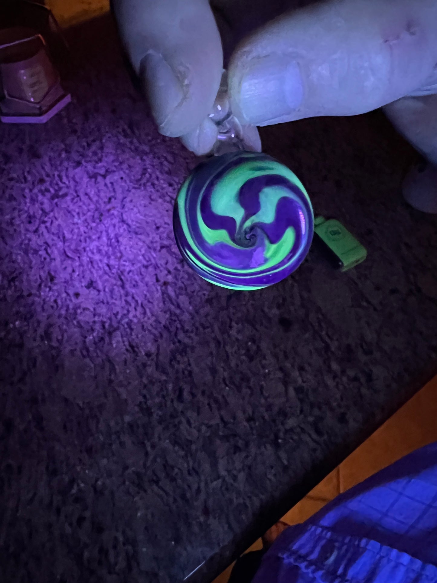 Wig-Wag UV Pendant